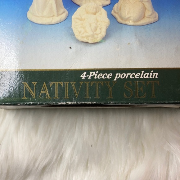 NWT in box glass Christmas nativity scene white - Picture 5 of 11